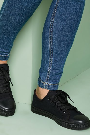 Simon Jersey Women's Canvas Pumps
