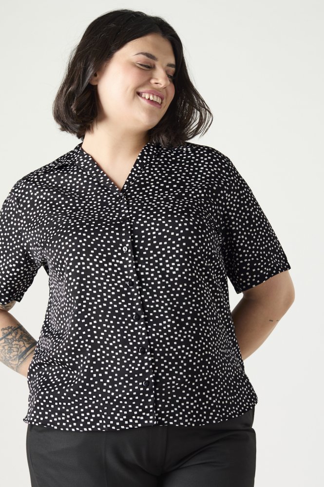 SJ Women's Open Collar Print Blouse, Black/White Square