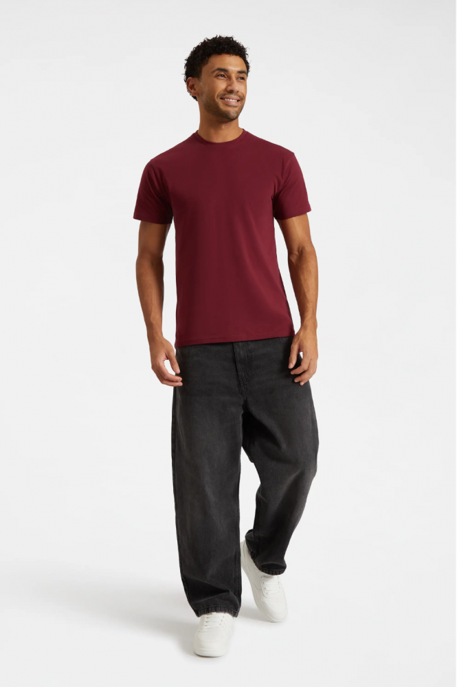 Uneek Unisex T-Shirt, Maroon